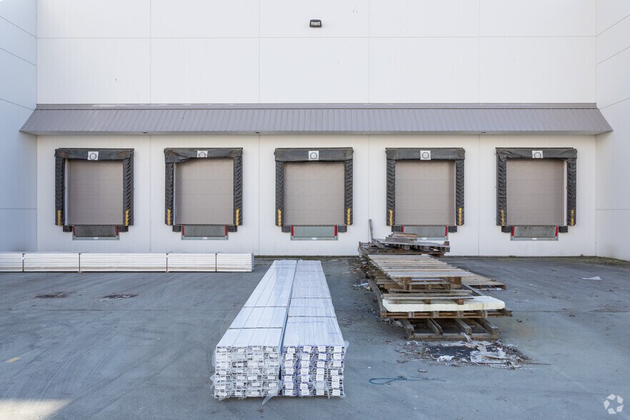 6901 72nd St, Delta, BC for sale - Building Photo - Image 1 of 1