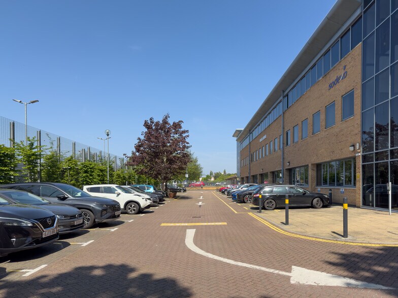 Kings Way, Stevenage à louer - Photo du bâtiment - Image 2 de 4