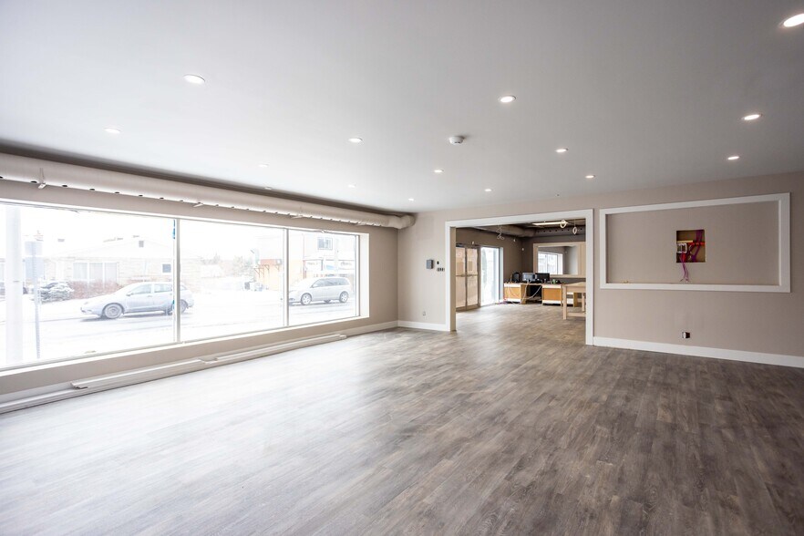 1027 Notre Dame St, Embrun, ON à vendre - Photo intérieure - Image 3 de 17