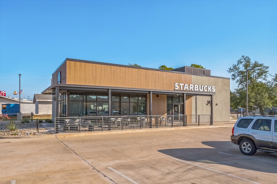 598 S Jackson St, Jacksonville, TX for sale - Building Photo - Image 3 of 16