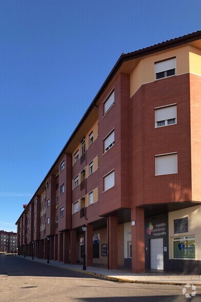 Calle de los Novios, 6, Tarancón, Cuenca for sale - Building Photo - Image 2 of 2