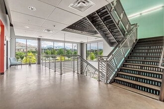 3049 W Executive Pky, Lehi, UT à louer Photo intérieure- Image 2 de 3