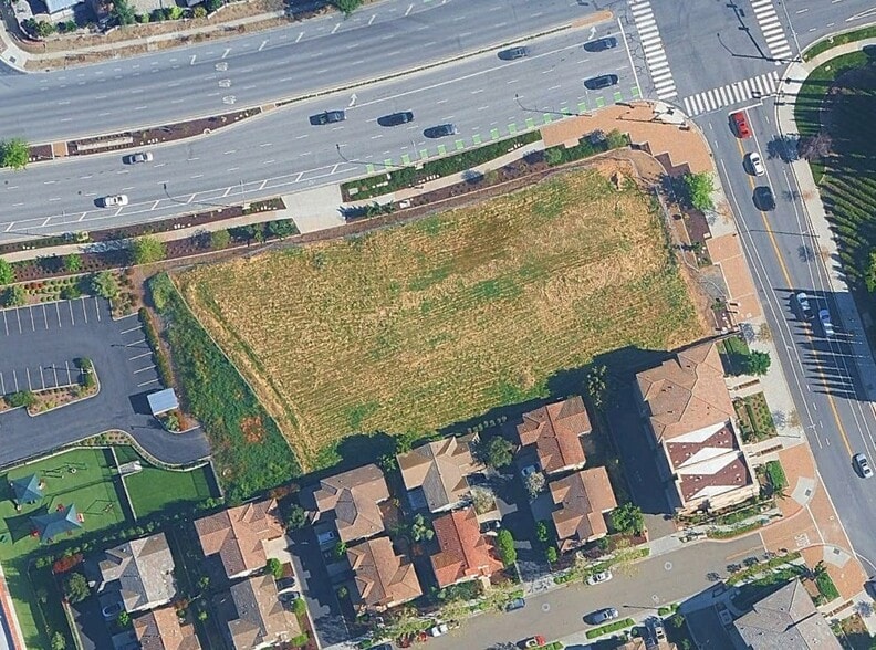 3093 Mirassou Estate Pl, San Jose, CA for lease - Primary Photo - Image 1 of 6