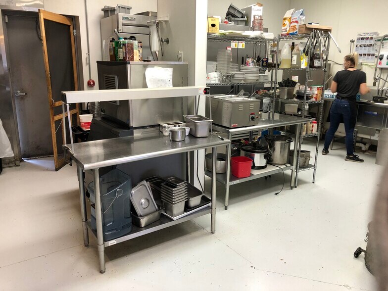 2726 11th St, Niles, MI à louer - Photo intérieure - Image 2 de 11