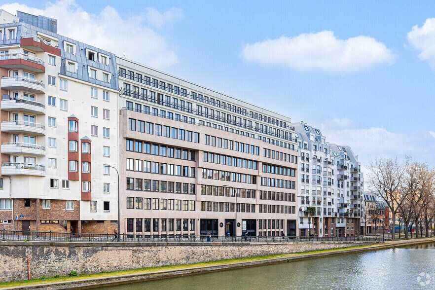 174 Quai De Jemmapes, Paris à louer - Photo du bâtiment - Image 3 de 6