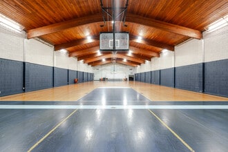 333 E Colorado St, Glendale, CA for lease Interior Photo- Image 2 of 7