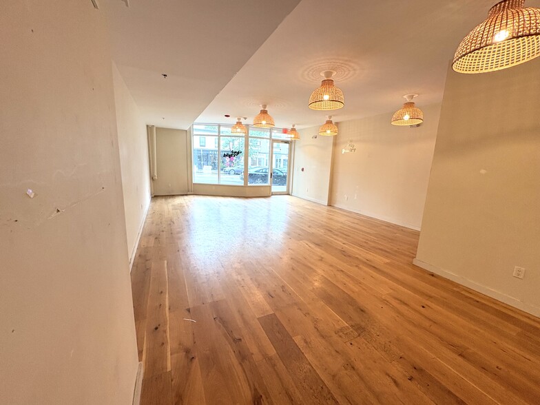 362 W Broadway, South Boston, MA à vendre - Photo intérieure - Image 3 de 33