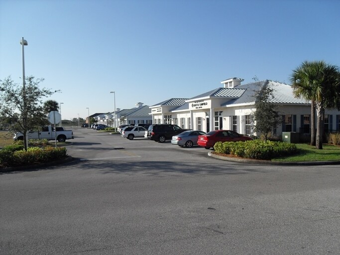 4820 Dairy Rd, Melbourne, FL à louer - Photo du bâtiment - Image 3 de 4