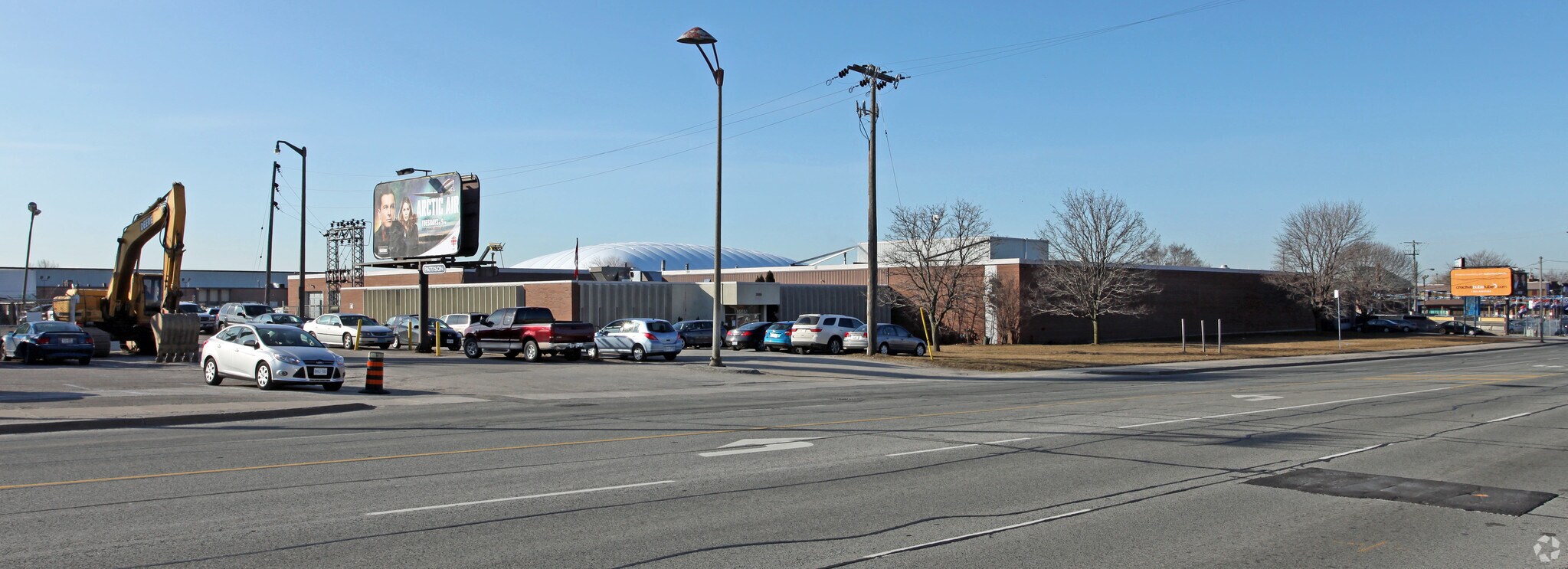 3585 St Clair Ave E, Toronto, ON for sale Primary Photo- Image 1 of 1