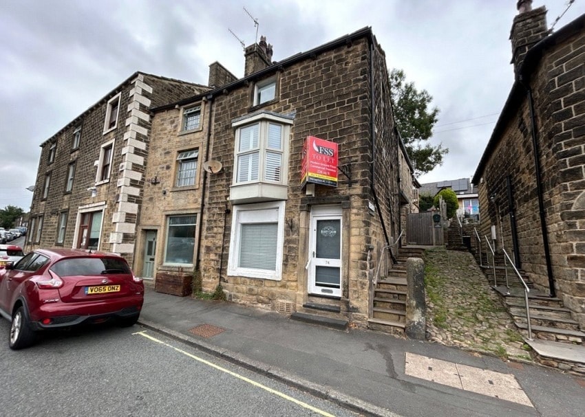 74 Main St, Ilkley à vendre Photo principale- Image 1 de 4