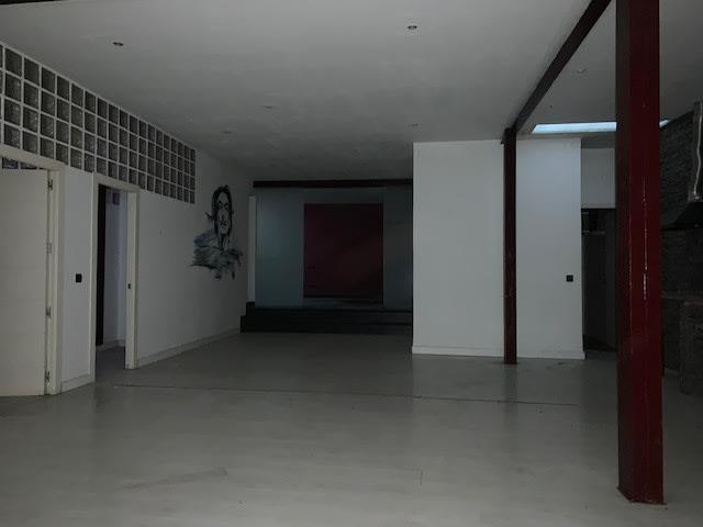 Madrid, MAD 28017 - Unité Puerta 01 -  - Photo intérieure - Image 1 of 6