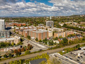 2525 Boul Cavendish, Montréal, QC - Aerial map view