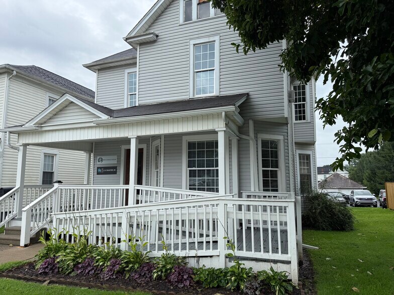 624 E Main St, Lancaster, OH à louer - Photo du bâtiment - Image 3 de 29