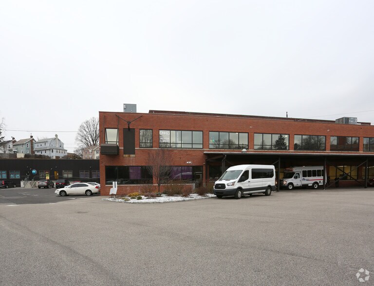 827 Glenside Ave, Wyncote, PA à vendre - Photo du bâtiment - Image 2 de 41