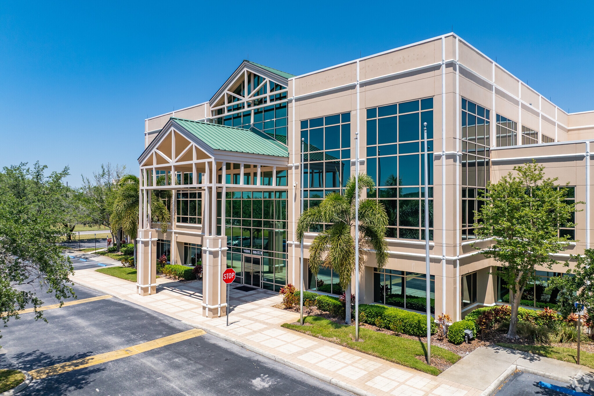 11399 16th Ct N, Saint Petersburg, FL for lease Building Photo- Image 1 of 18