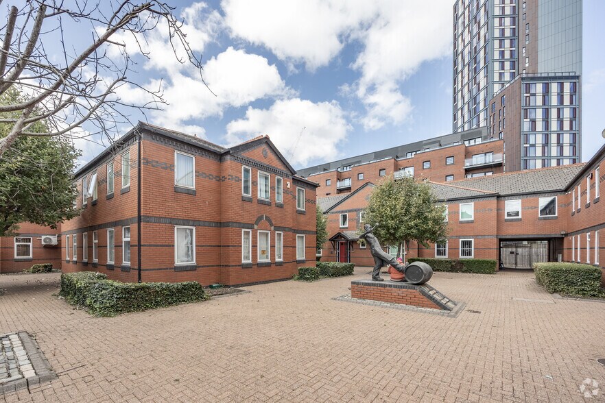 Curran Rd, Cardiff à vendre - Photo du bâtiment - Image 1 de 6