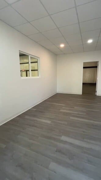 844 Whitlock Ave, Jacksonville, FL for lease - Commercial Listing Video - Image 2 of 6