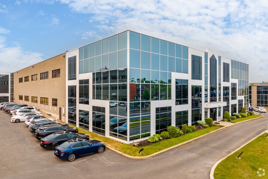 8920-8950 Boul Pie-IX, Montréal, QC for lease - Primary Photo - Image 1 of 10