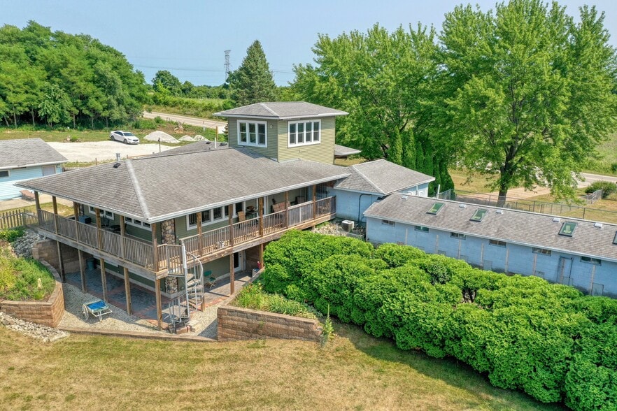 S73W23970 National Ave, Big Bend, WI for sale - Building Photo - Image 3 of 19
