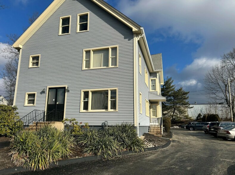 76 Millbury St, Worcester, MA à vendre - Photo du bâtiment - Image 1 de 10