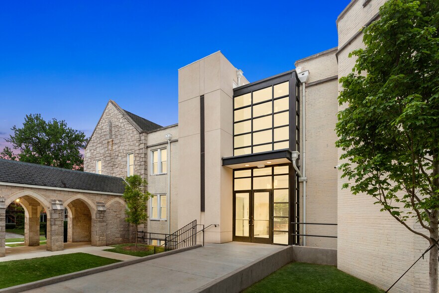 312 Sycamore St, Decatur, GA à louer - Photo du bâtiment - Image 2 de 40