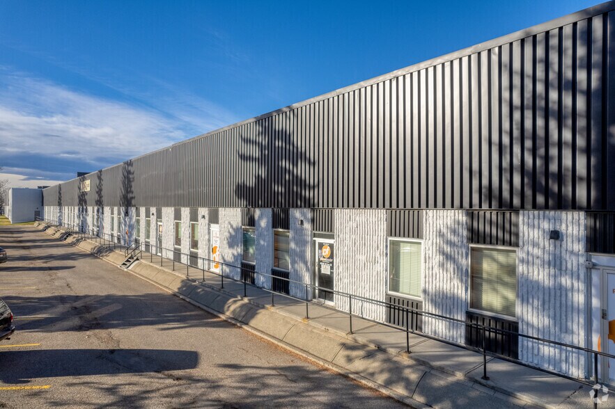 4040-8081 40 St SE, Calgary, AB for lease - Building Photo - Image 2 of 5
