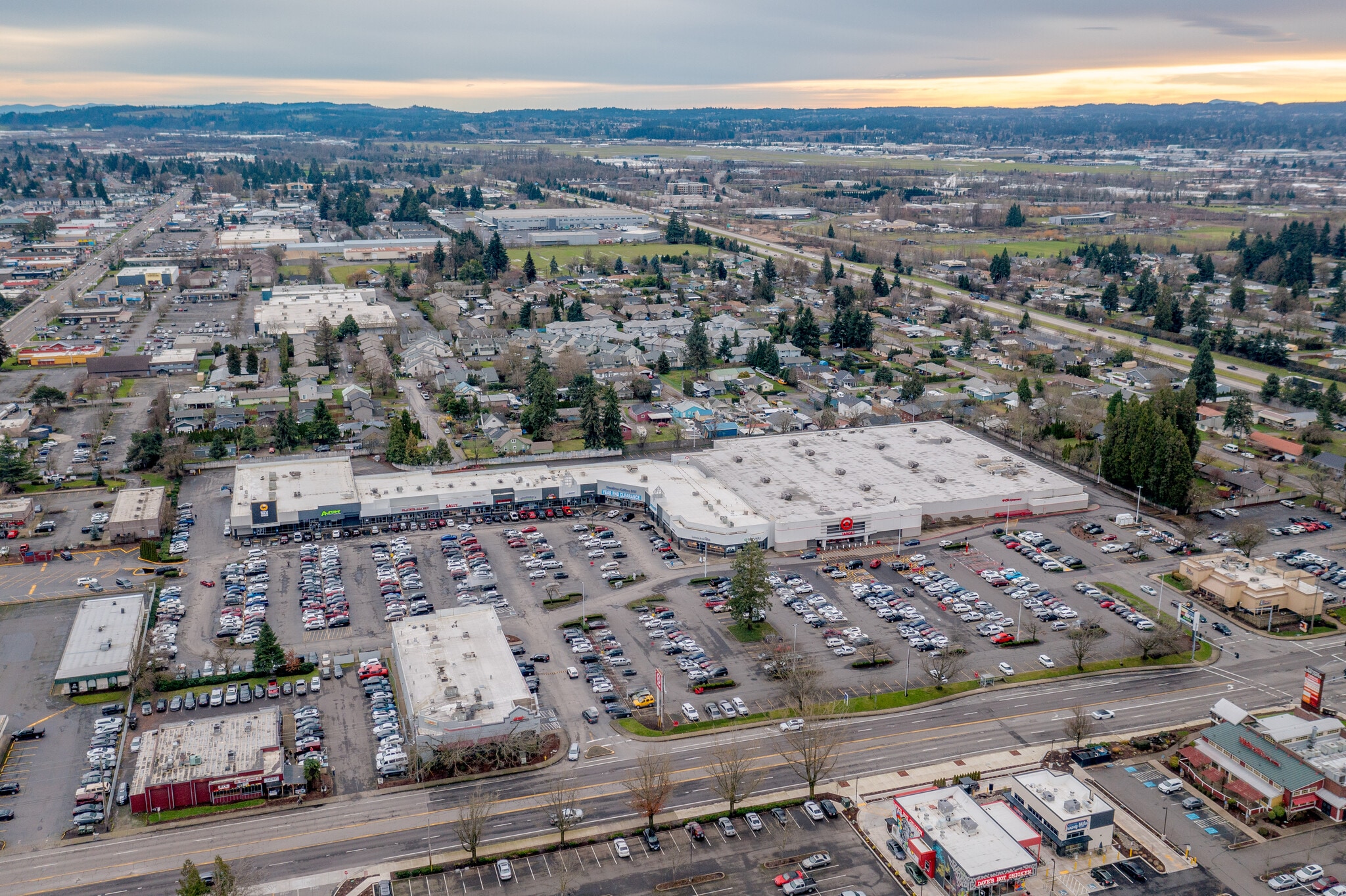 3610-3890 Center St NE, Salem, OR for lease Primary Photo- Image 1 of 6