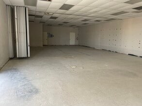 4875 Highway 6 S, Missouri City, TX for lease Interior Photo- Image 1 of 3