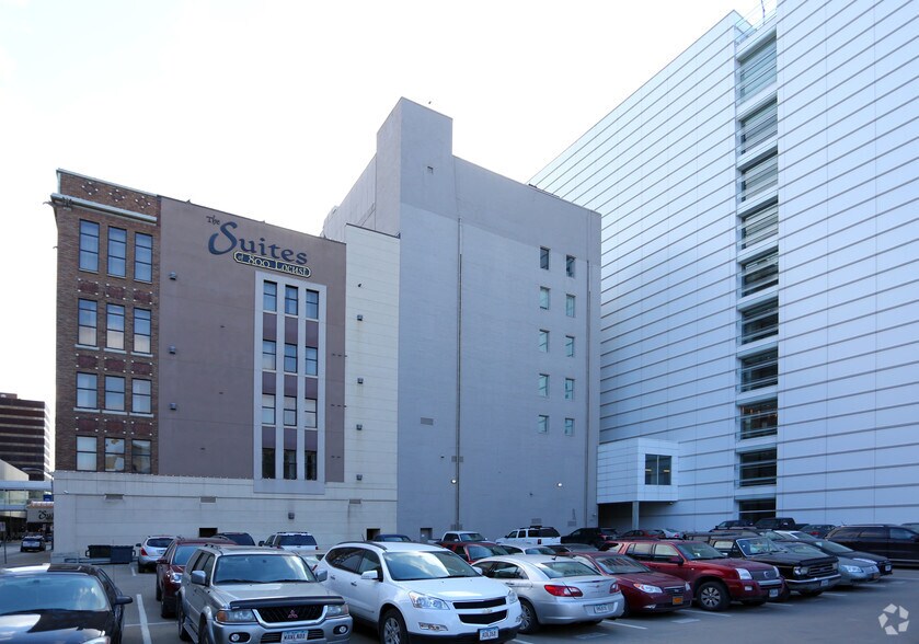 312 8th St, Des Moines, IA à vendre - Photo du bâtiment - Image 2 de 9