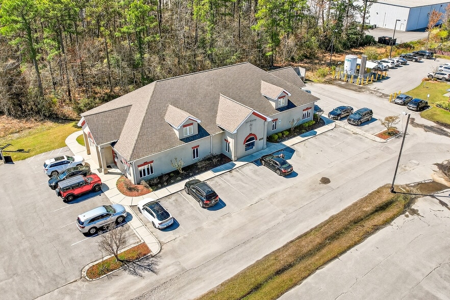 215 Station St, Jacksonville, NC for sale - Primary Photo - Image 1 of 13