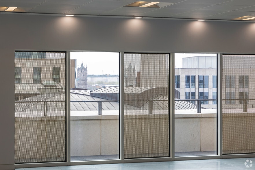 24 King William St, London for lease - Building Photo - Image 3 of 34