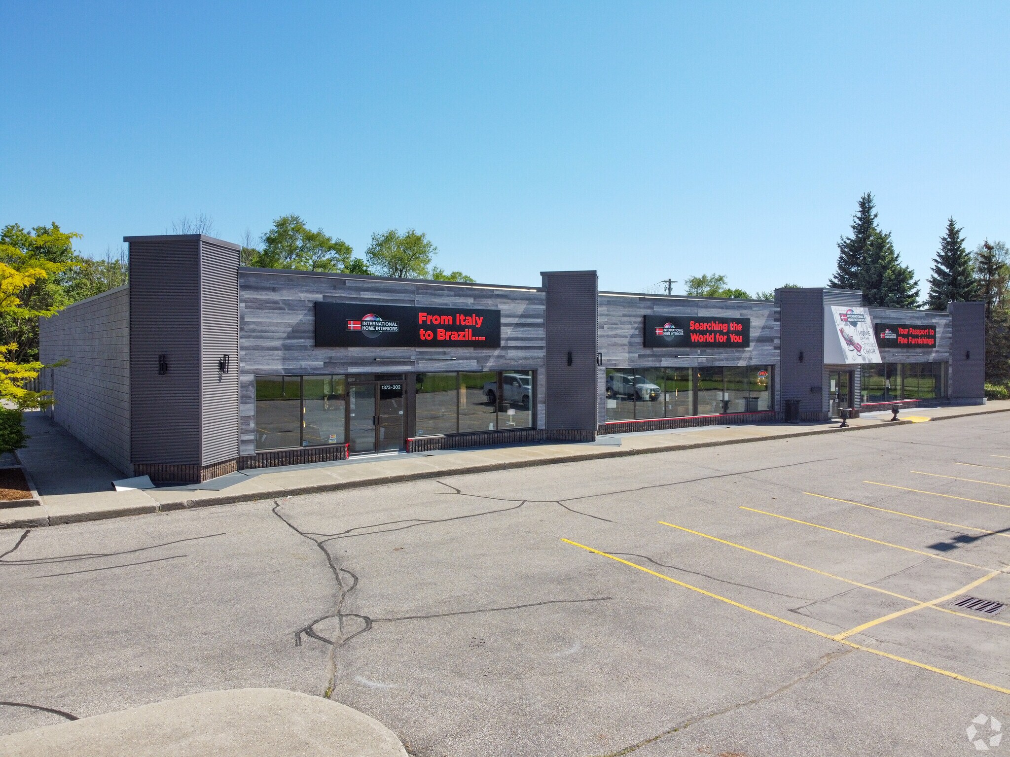 1373 Victoria St, Kitchener, ON for sale Primary Photo- Image 1 of 1