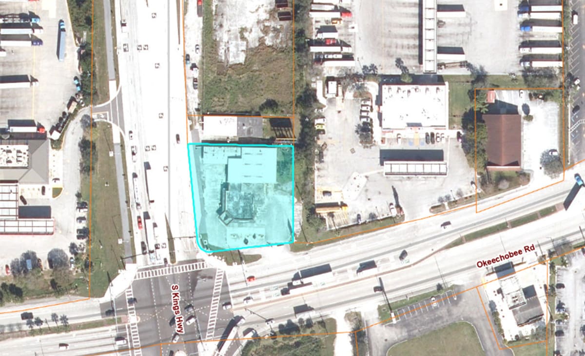2898 S Kings Hwy, Fort Pierce, FL for lease Building Photo- Image 1 of 4