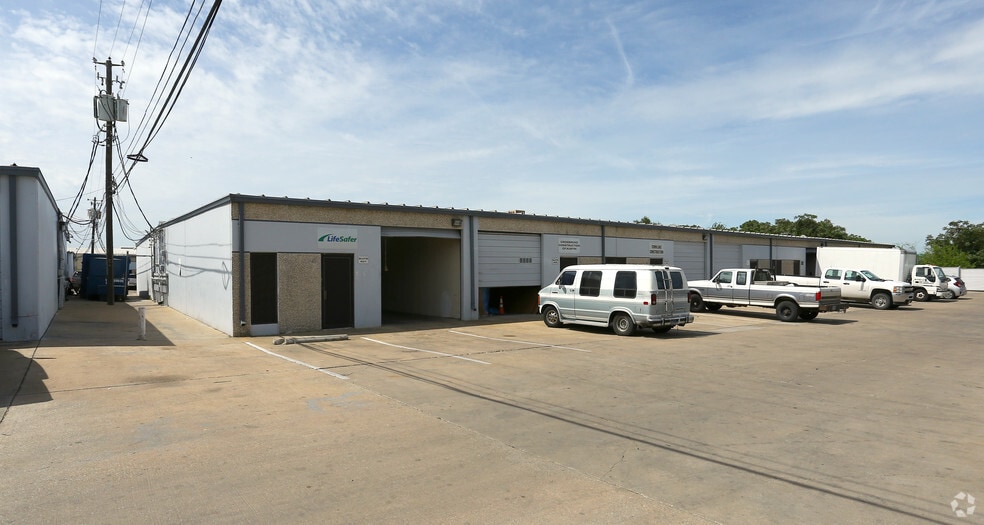 5214 Burleson Rd, Austin, TX for lease - Building Photo - Image 2 of 2