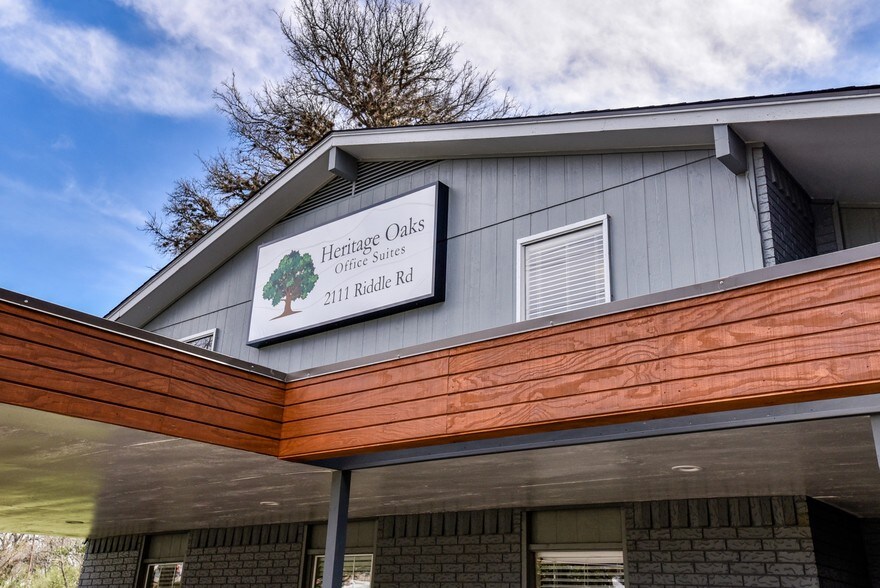 2111-2113 W Slaughter Ln, Austin, TX à louer - Autre - Image 2 de 51