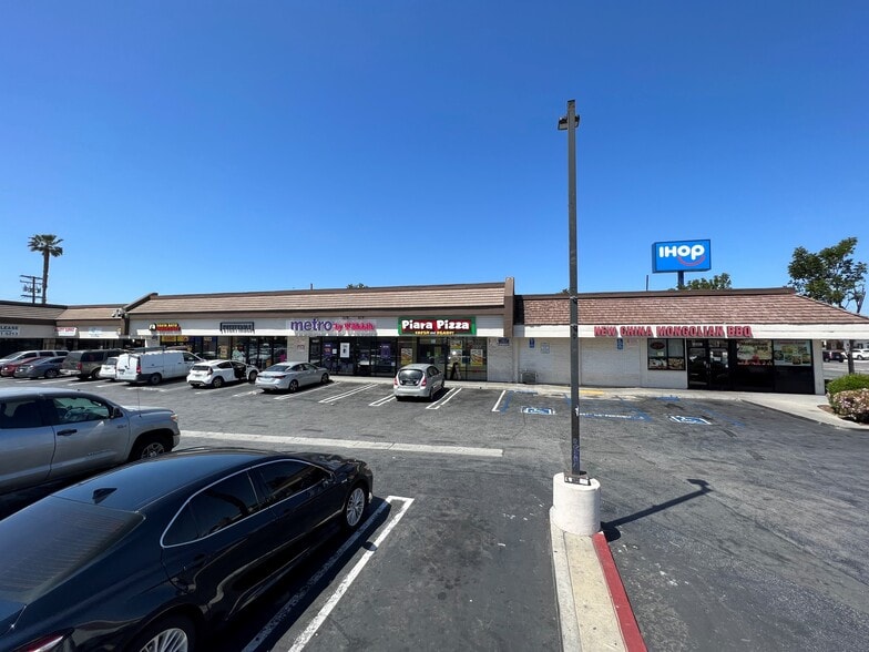 10001-10025 Hawthorne Blvd, Inglewood, CA for lease - Building Photo - Image 3 of 10