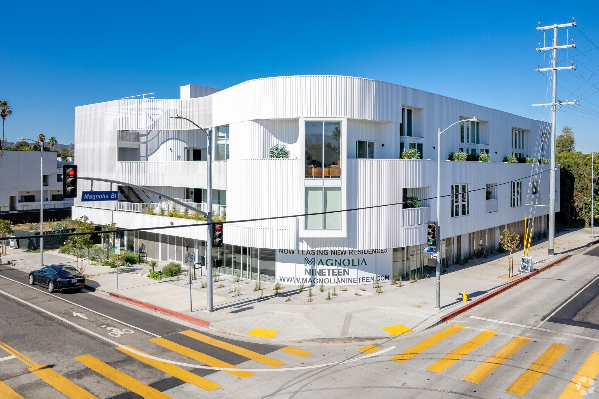 11700 W Magnolia Blvd, Valley Village, CA à vendre Photo principale- Image 1 de 30