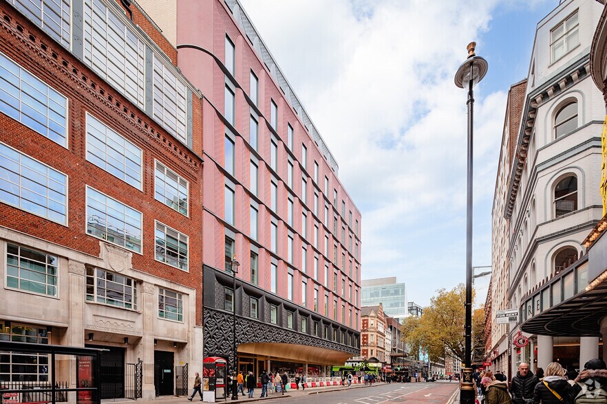 113-119 Charing Cross Rd, London for lease - Building Photo - Image 3 of 7