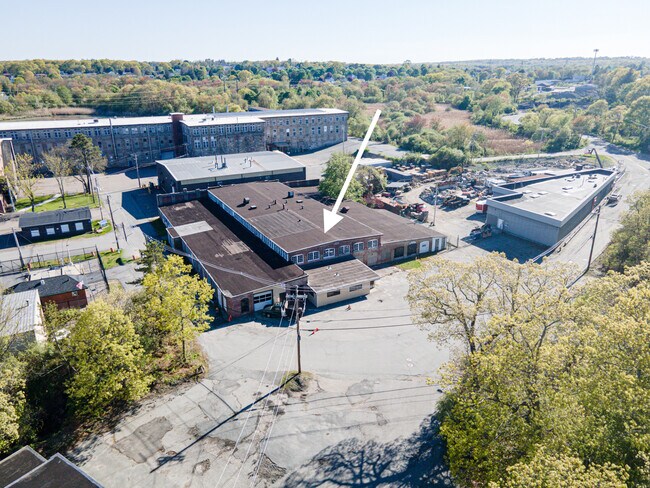 Plus de détails pour 994 Jefferson St, Fall River, MA - Industriel à louer