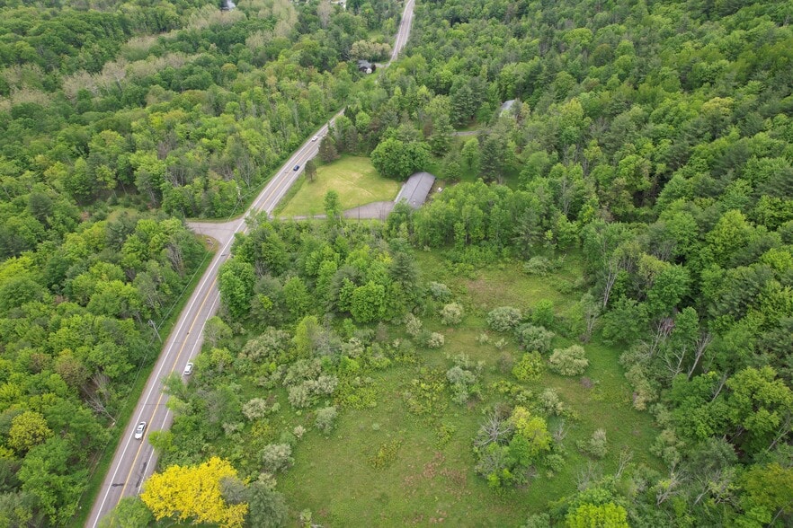 2025-2029 State Route 26, Vestal Township, NY à vendre - Photo du bâtiment - Image 3 de 5