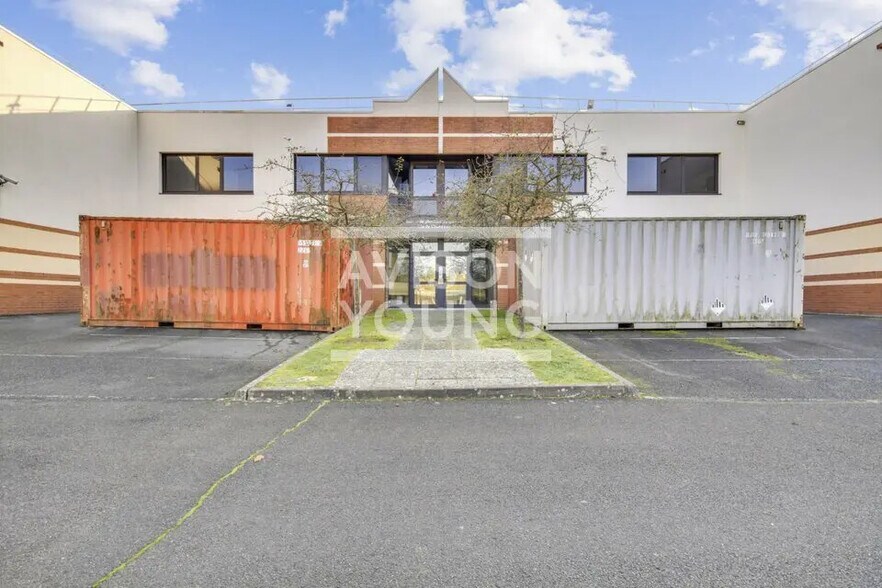 Flex in Champs-sur-Marne for lease - Building Photo - Image 3 of 4