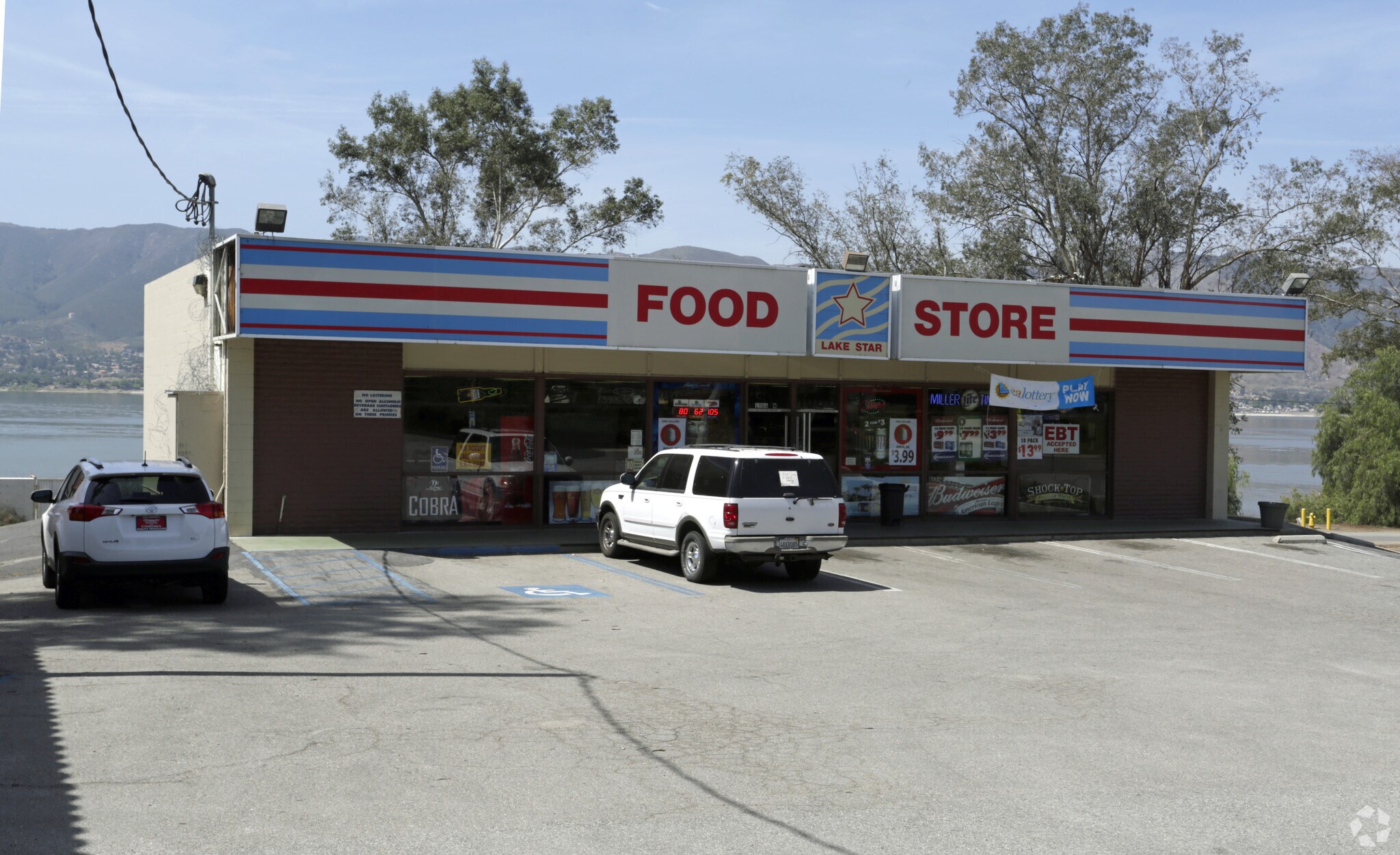1006 W Graham Ave, Lake Elsinore, CA for sale Primary Photo- Image 1 of 4