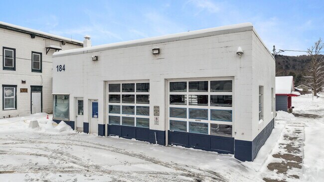 Plus de détails pour 184 Main St, Unadilla, NY - Spécialité à vendre