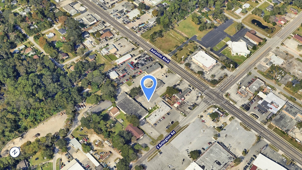 4 Retail Buildings on 3.69± AC Parcel portfolio of 4 properties for sale on LoopNet.ca - Building Photo - Image 3 of 6