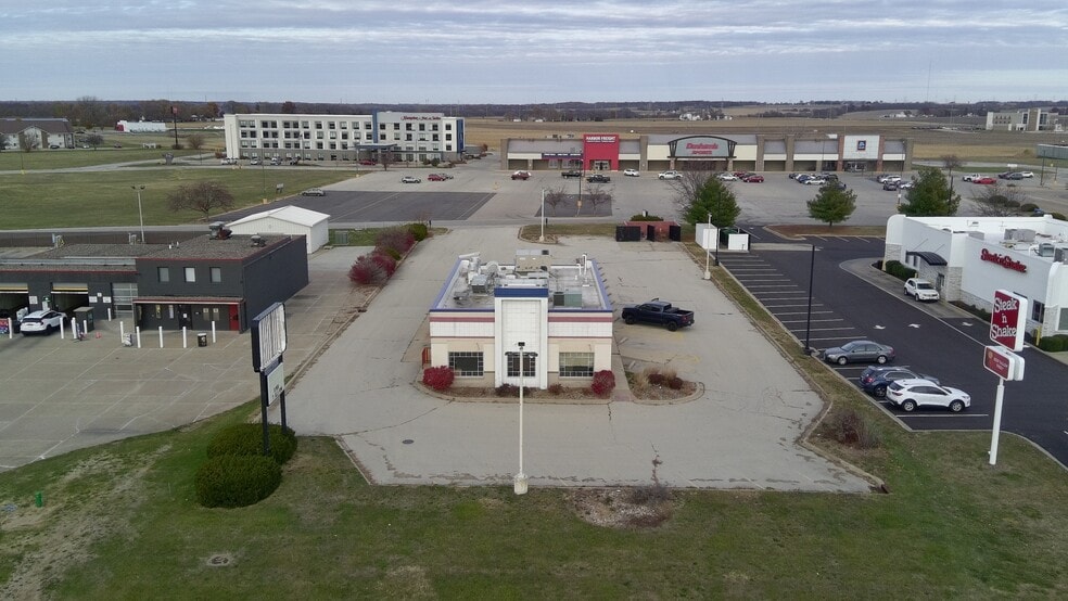 3485 Court St, Pekin, IL for sale - Building Photo - Image 3 of 12