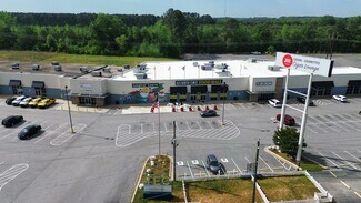 Plus de détails pour 67 Jr Rd, Selma, NC - Bureau/Commerce de détail, Commerce de détail à louer