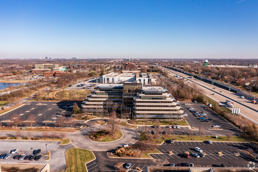 4343 Commerce Ct, Lisle, IL for lease - Aerial - Image 2 of 10