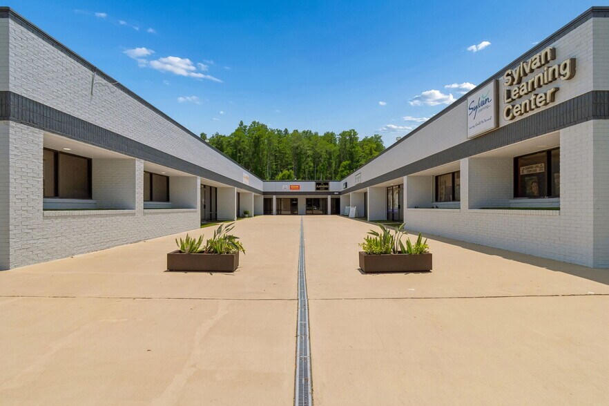 3802 Ehrlich Rd, Tampa, FL for lease - Building Photo - Image 3 of 5