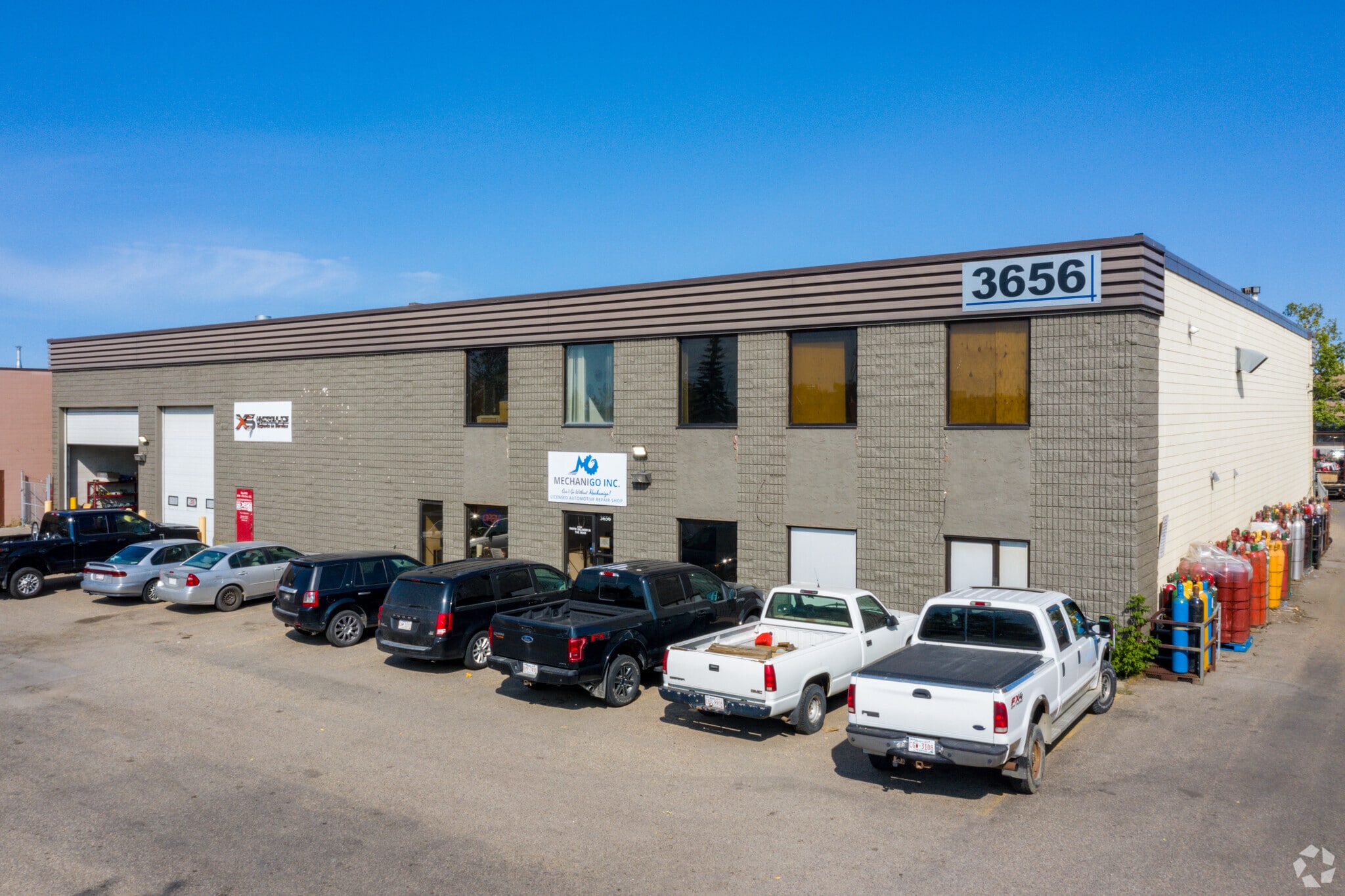 3656 61st Ave SE, Calgary, AB for lease Primary Photo- Image 1 of 5