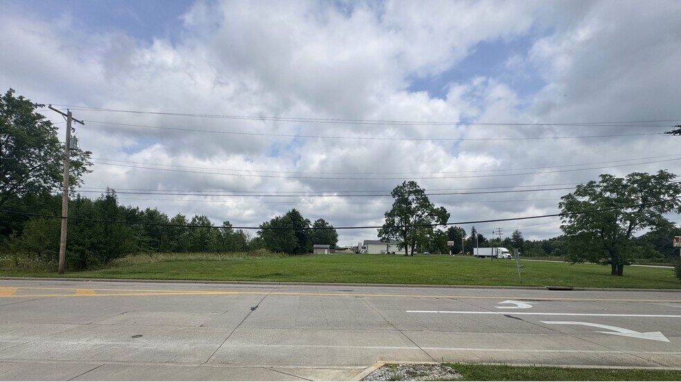 10 Victoria Rd, Austintown, OH for sale - Building Photo - Image 3 of 14